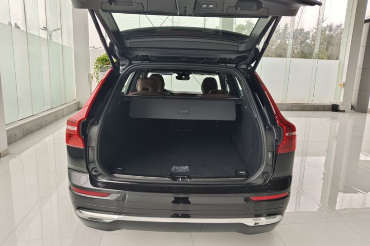 Used Volvo XC60 2025 B5 Four-Wheel Drive Smart & Advanced Luxury Edition Trunk