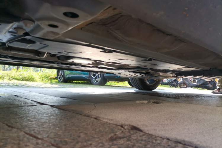 Used Volvo XC60 2025 B5 4x4 Smart Luxury Edition Chassis Front Left