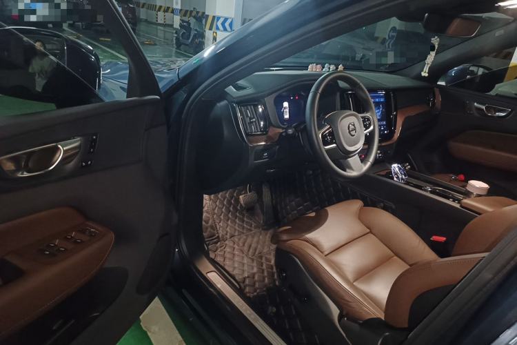Used Volvo XC60 2025 B5 Four-Wheel Drive Smart & Advanced Luxury Edition Driver Seat