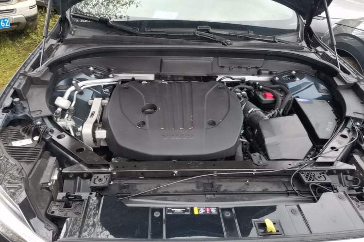 Used Volvo XC60 2025 B5 Four-Wheel Drive Smart & Advanced Luxury Edition Engine Bay