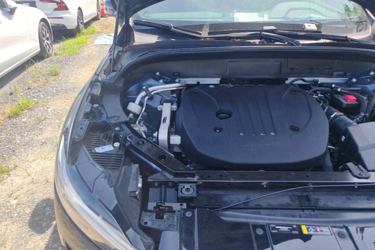 Used Volvo XC60 2025 B5 Four-Wheel Drive Smart & Advanced Luxury Edition Engine Bay Right