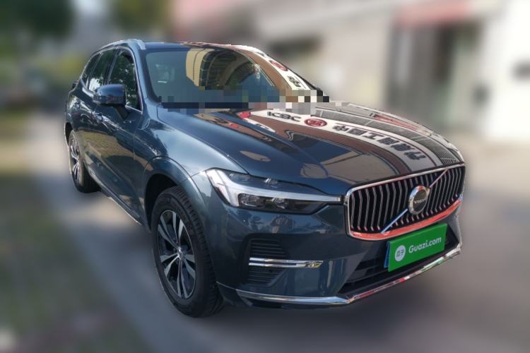 Used Volvo XC60 2025 B5 4x4 Smart Luxury Edition Front Right 45 Deg