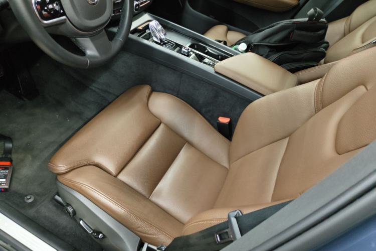 Used Volvo XC60 2025 B5 Four-Wheel Drive Smart & Advanced Luxury Edition Left Front Seat