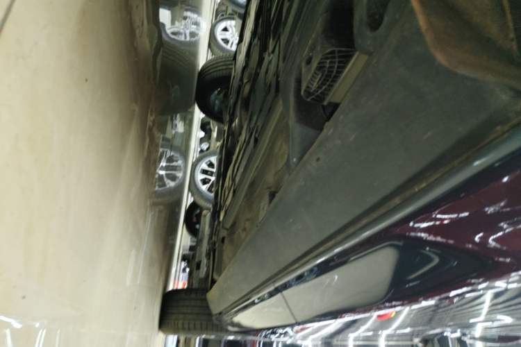 Used Volvo XC60 2025 B5 Four-Wheel Drive Smart & Advanced Luxury Edition Right Side Sill