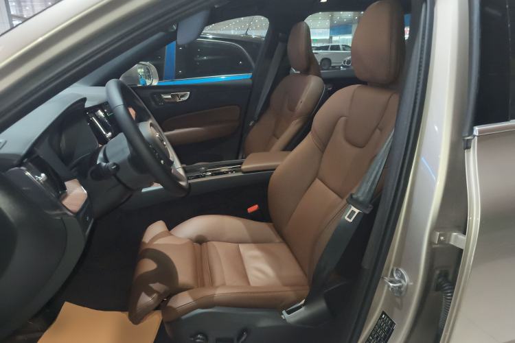 Used Volvo XC60 2025 B5 Four-Wheel Drive Smart & Advanced Luxury Edition Left Front Seat