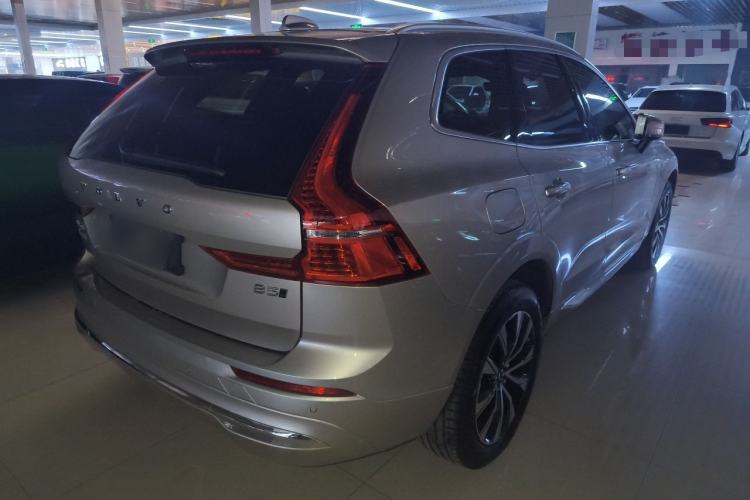 Used Volvo XC60 2025 B5 Four-Wheel Drive Smart & Advanced Luxury Edition Rear Right 45 Deg