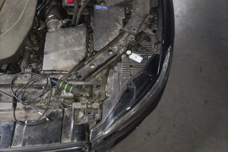 Used Volvo XC60 2025 B5 Four-Wheel Drive Smart & Advanced Luxury Edition Engine Bay Left