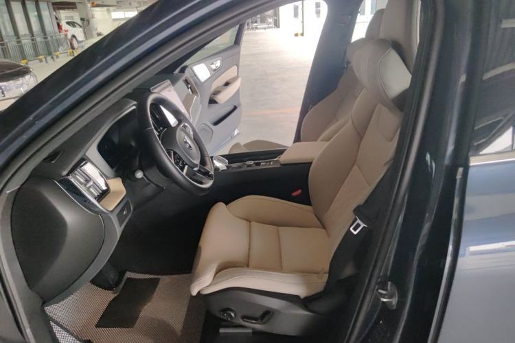 Used Volvo XC60 2025 B5 Four-Wheel Drive Smart & Advanced Luxury Edition Left Front Seat