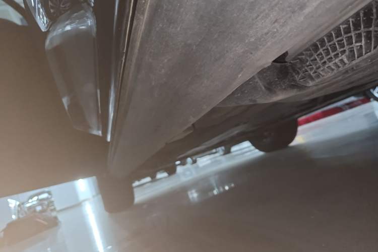 Used Volvo XC60 2025 B5 Four-Wheel Drive Smart & Advanced Luxury Edition Left Side Sill