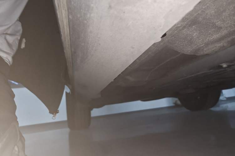 Used Volvo XC60 2025 B5 Four-Wheel Drive Smart & Advanced Luxury Edition Right Side Sill