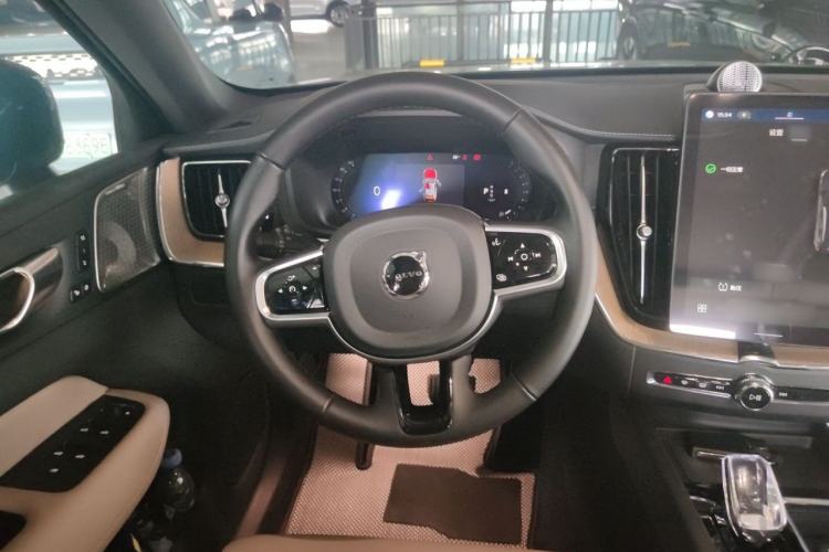 Used Volvo XC60 2025 B5 Four-Wheel Drive Smart & Advanced Luxury Edition Steering Wheel