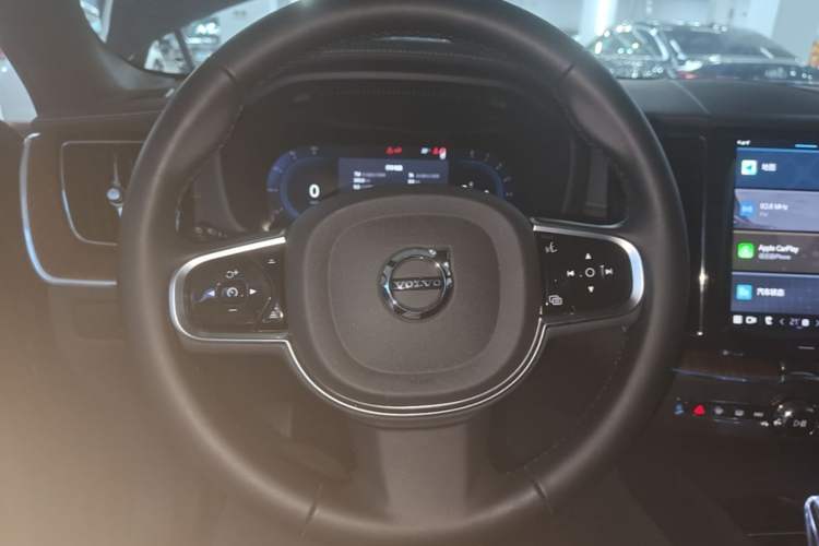 Used Volvo XC60 2025 B5 Four-Wheel Drive Smart & Advanced Luxury Edition Steering Wheel