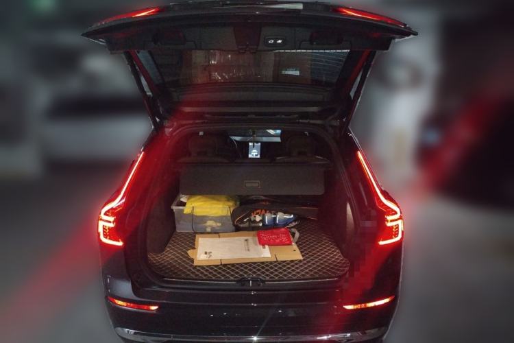 Used Volvo XC60 2025 B5 Four-Wheel Drive Smart & Advanced Luxury Edition Trunk