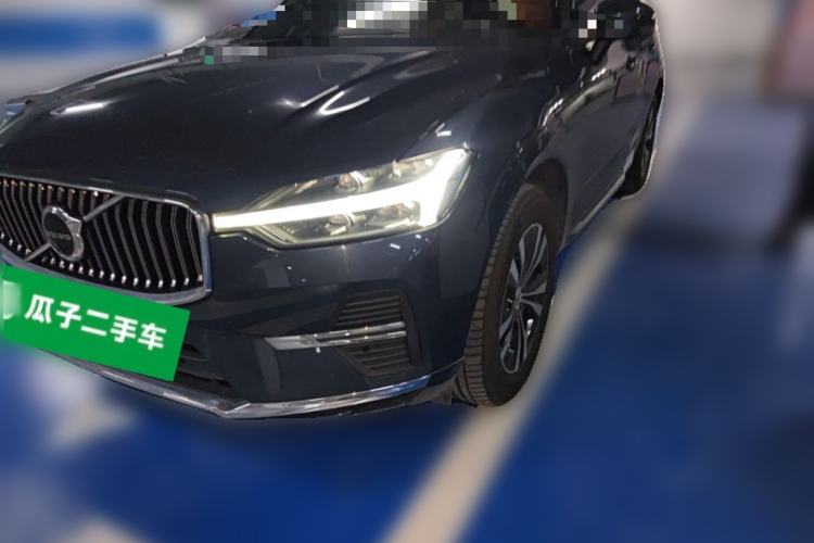 Volvo XC60 2025 B5 4x4 Smart Luxury Edition