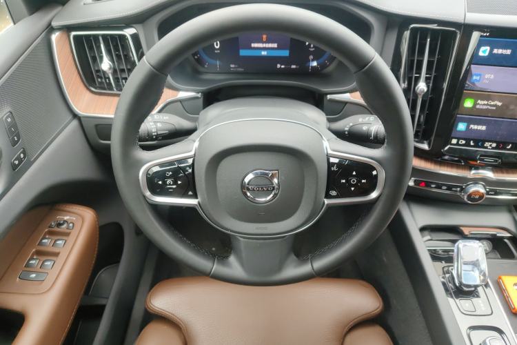 Used Volvo XC60 2025 B5 Four-Wheel Drive Smart & Advanced Luxury Edition Steering Wheel