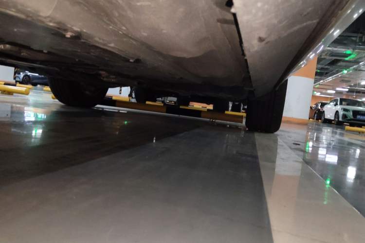 Used Volvo XC60 2025 B5 4x4 Smart Luxury Edition Chassis Front Left
