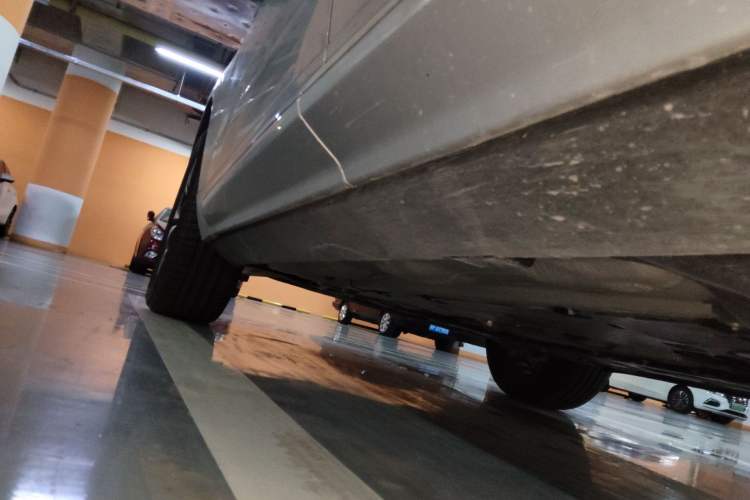 Used Volvo XC60 2025 B5 4x4 Smart Luxury Edition Chassis Rear Left