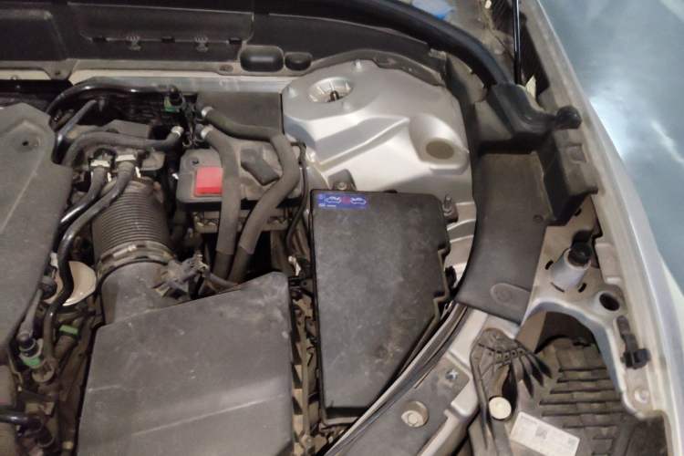 Used Volvo XC60 2025 B5 4x4 Smart Luxury Edition Engine Bay Left