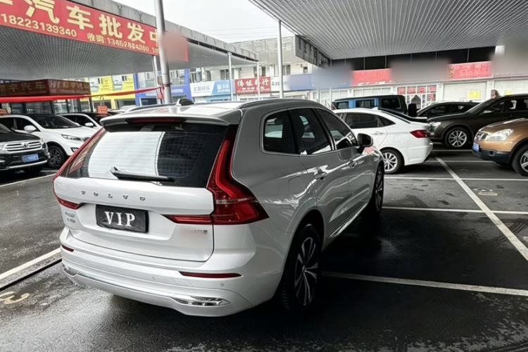 Used Volvo XC60 2025 B5 4x4 Smart Luxury Edition Exterior 5