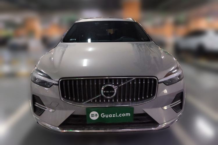 Used Volvo XC60 2025 B5 4x4 Smart Luxury Edition Front
