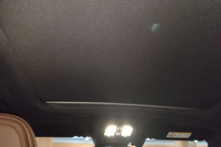 Used Volvo XC60 2025 B5 4x4 Smart Luxury Edition Headliner