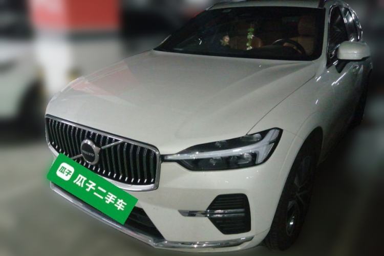 Volvo XC60 2025 B5 Four-Wheel Drive Smart & Advanced Luxury Edition