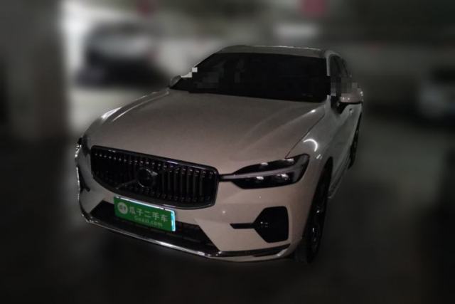 Used Volvo XC60 2025 B5 4x4 Smart Luxury Edition
