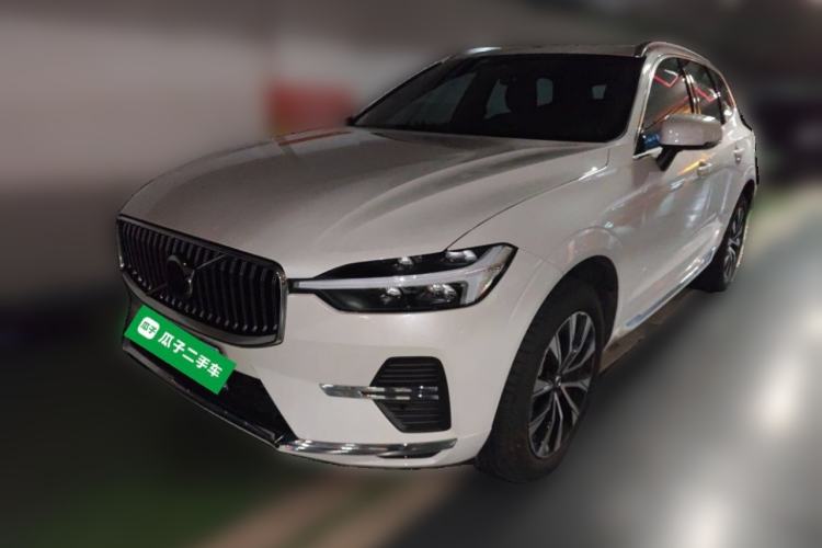 Volvo XC60 2025 B5 Four-Wheel Drive Smart & Advanced Luxury Edition