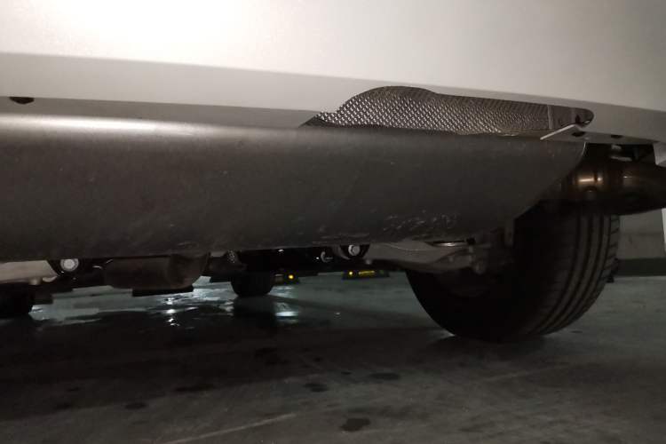 Used Volvo XC60 2025 B5 4x4 Smart Luxury Edition Chassis Rear