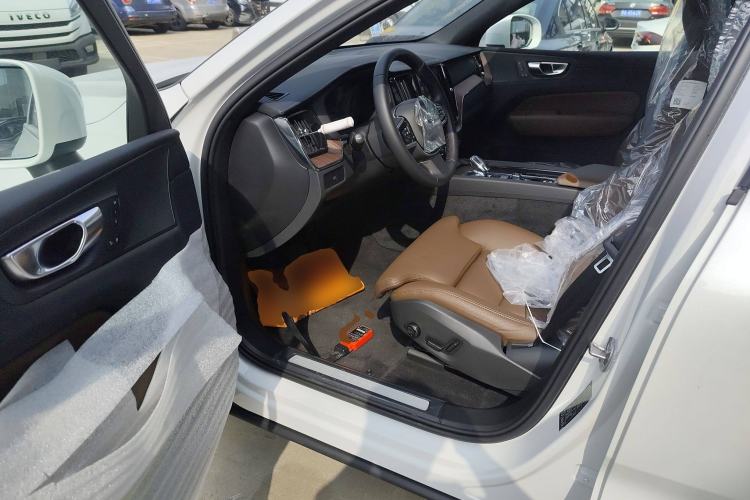 Used Volvo XC60 2025 B5 Four-Wheel Drive Smart & Advanced Luxury Edition Driver Seat