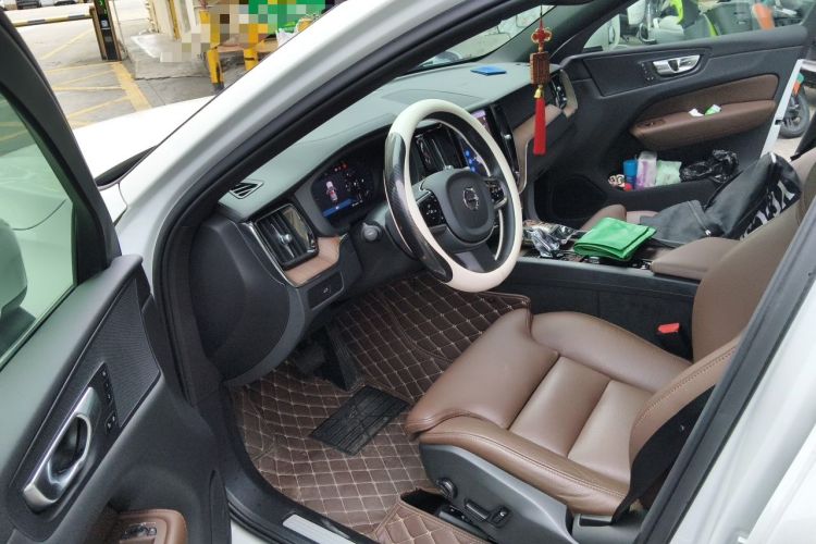 Used Volvo XC60 2025 B5 Four-Wheel Drive Smart & Advanced Luxury Edition Driver Seat