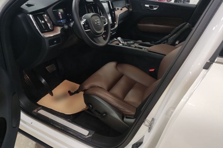 Used Volvo XC60 2025 B5 Four-Wheel Drive Smart & Advanced Luxury Edition Driver Seat