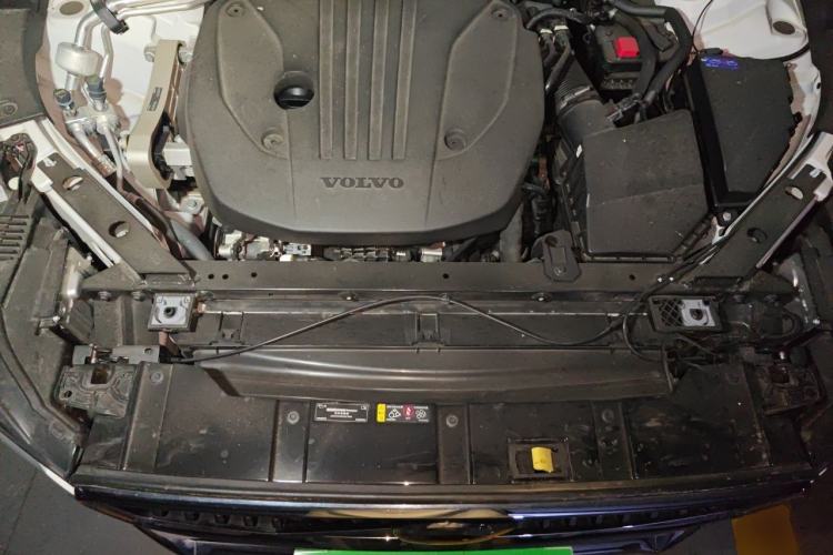 Used Volvo XC60 2025 B5 Four-Wheel Drive Smart & Advanced Luxury Edition Engine Bay