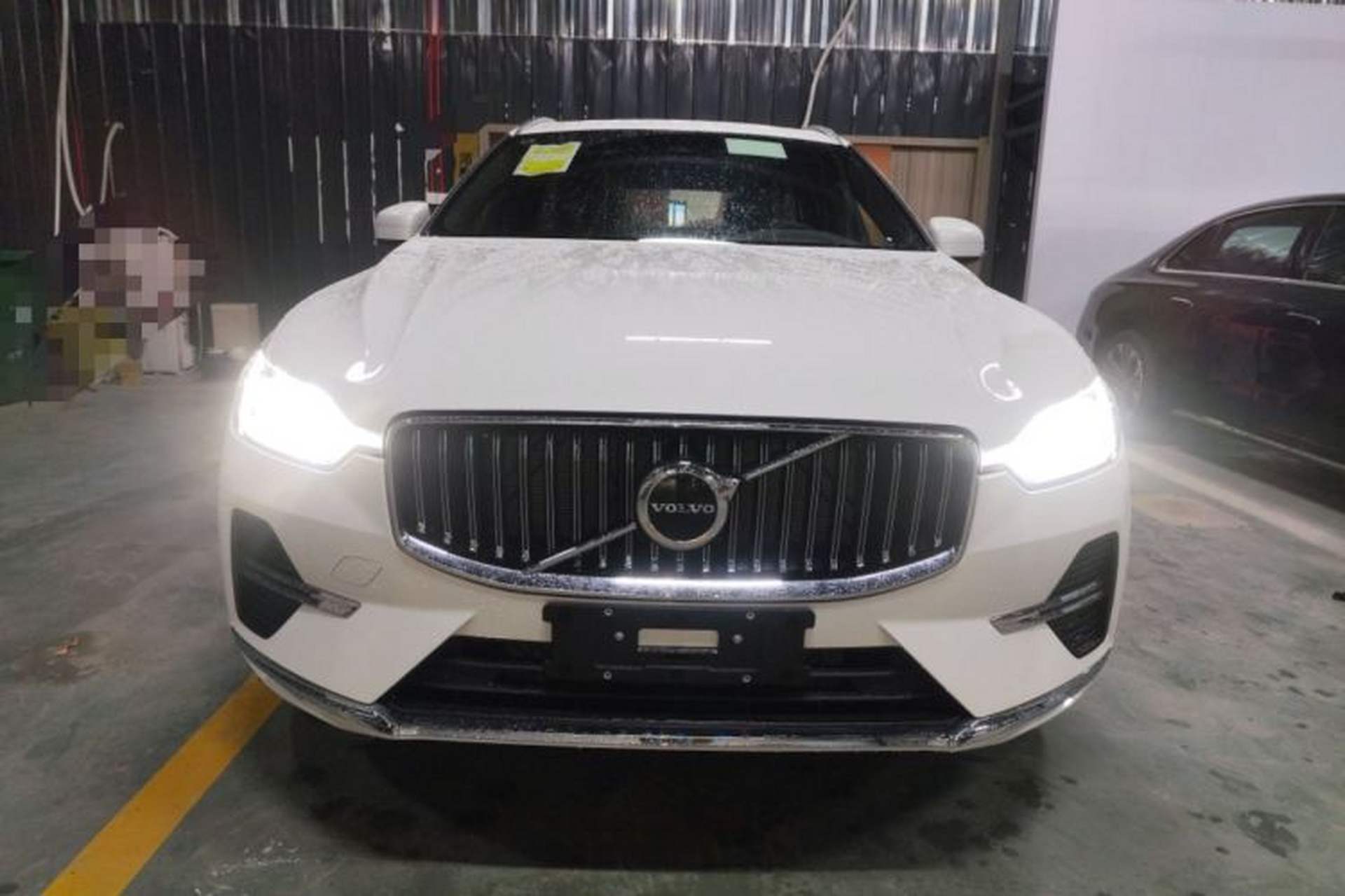 Used Volvo XC60 2025 B5 Four-Wheel Drive Smart & Advanced Luxury Edition Exterior 1