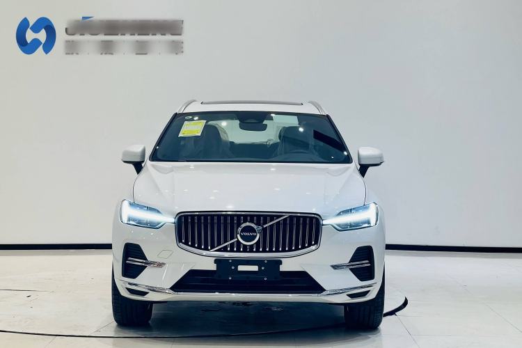 Used Volvo XC60 2025 B5 Four-Wheel Drive Smart & Advanced Luxury Edition Exterior 1