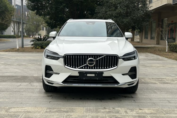 Used Volvo XC60 2025 B5 Four-Wheel Drive Smart & Advanced Luxury Edition Exterior 1