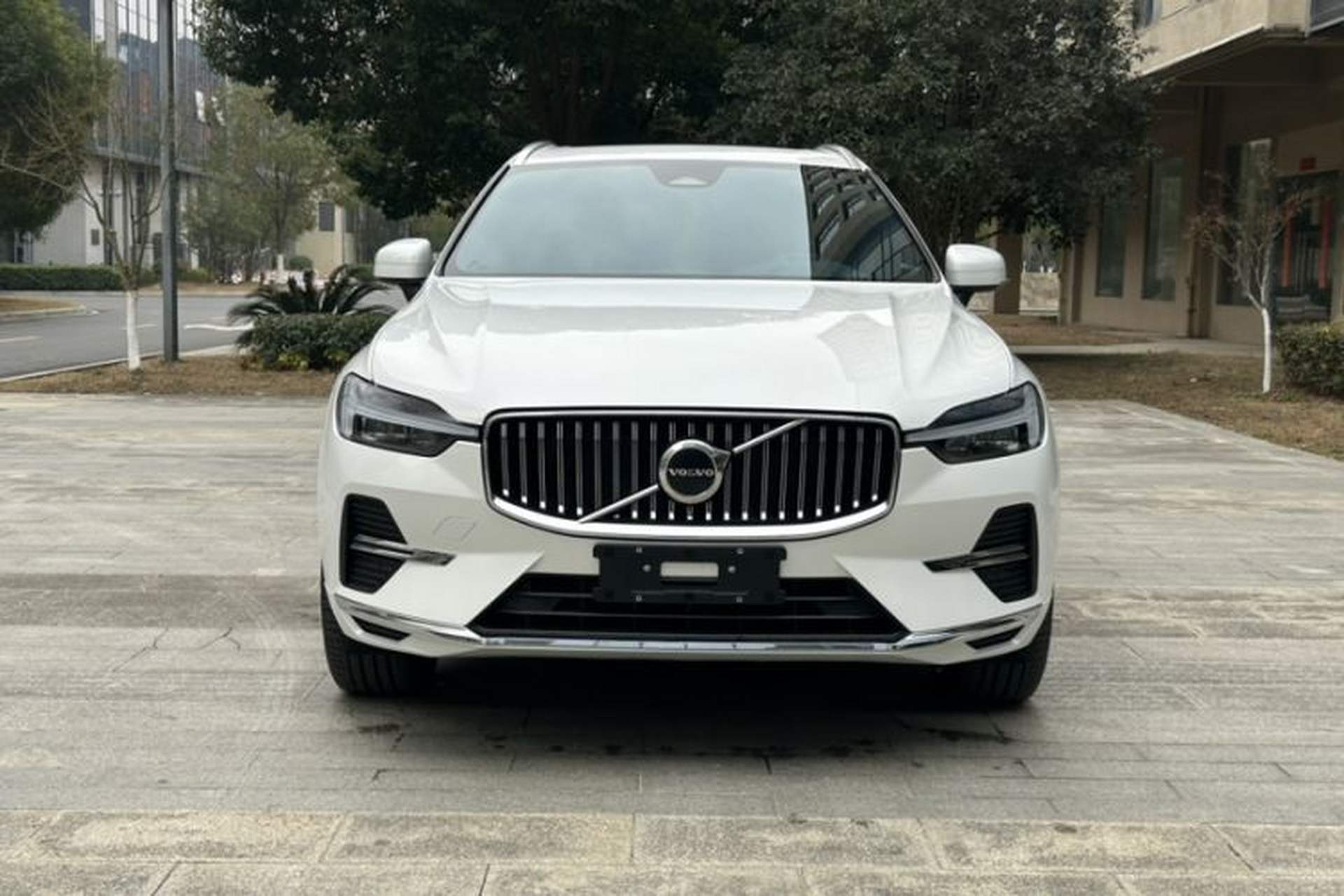 Used Volvo XC60 2025 B5 Four-Wheel Drive Smart & Advanced Luxury Edition Exterior 1