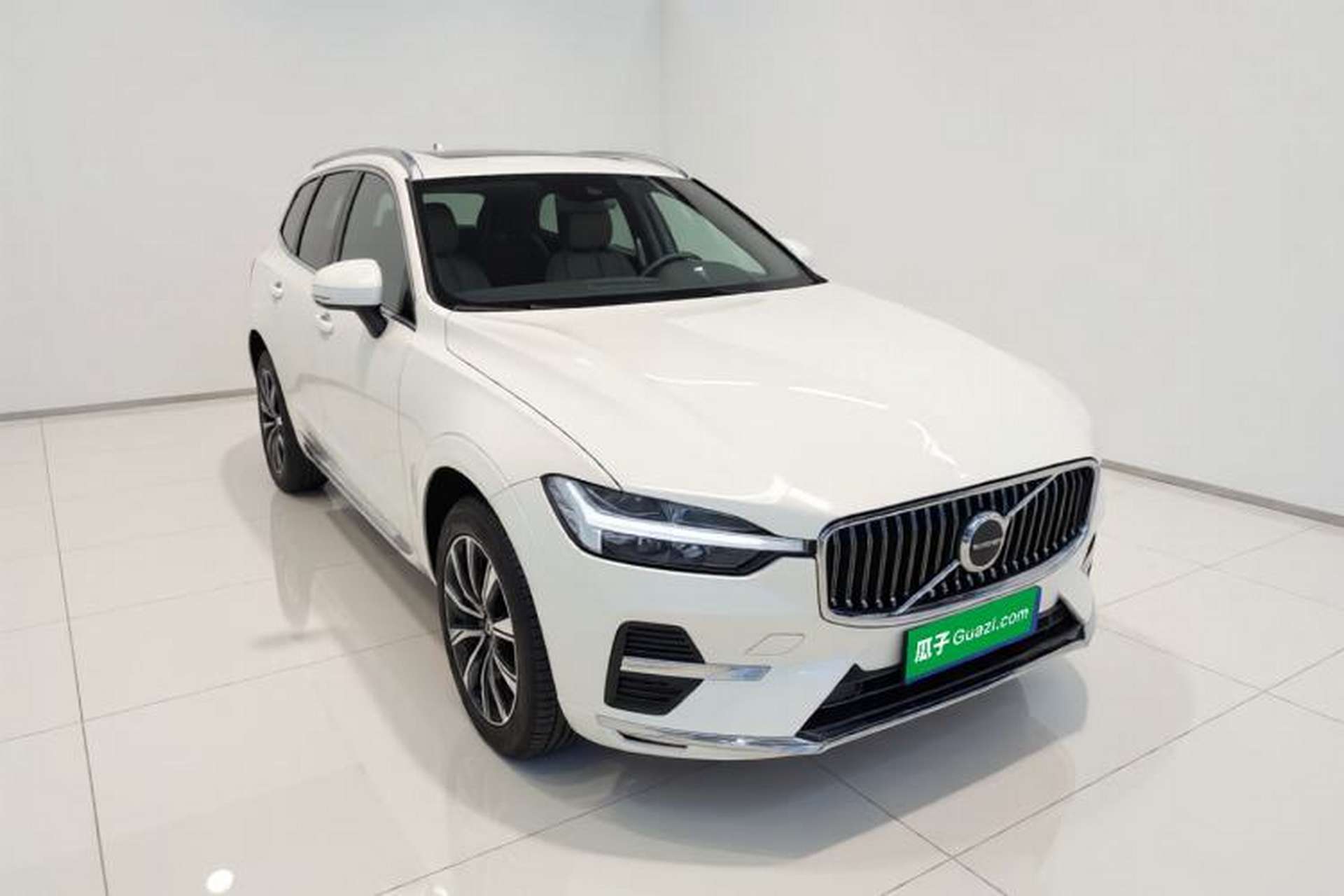 Used Volvo XC60 2025 B5 Four-Wheel Drive Smart & Advanced Luxury Edition Exterior 1