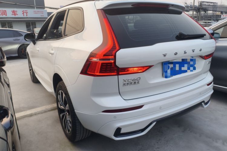 Used Volvo XC60 2025 B5 4x4 Smart & Advanced Sport Edition Exterior 3