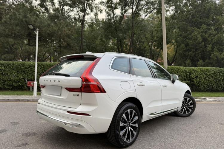 Used Volvo XC60 2025 B5 Four-Wheel Drive Smart & Advanced Luxury Edition Exterior 3