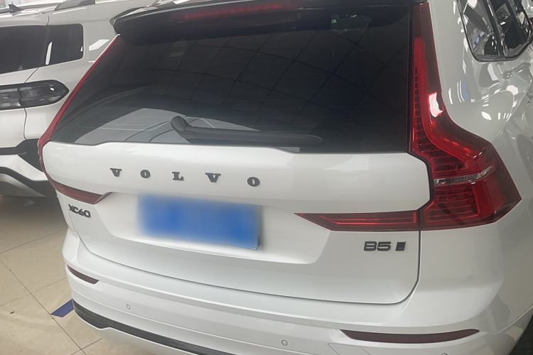 Used Volvo XC60 2025 B5 Four-Wheel Drive Smart & Advanced Luxury Edition Exterior 4