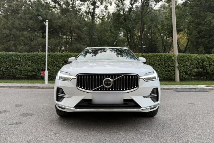 Used Volvo XC60 2025 B5 Four-Wheel Drive Smart & Advanced Luxury Edition Exterior 5