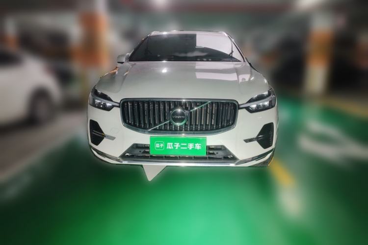 Used Volvo XC60 2025 B5 4x4 Smart Luxury Edition Front