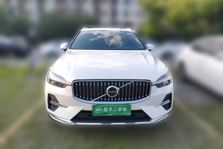 Used Volvo XC60 2025 B5 4x4 Smart Luxury Edition Front
