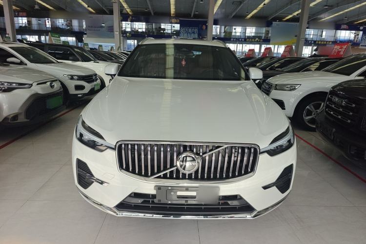 Used Volvo XC60 2025 B5 4x4 Smart Luxury Edition Front