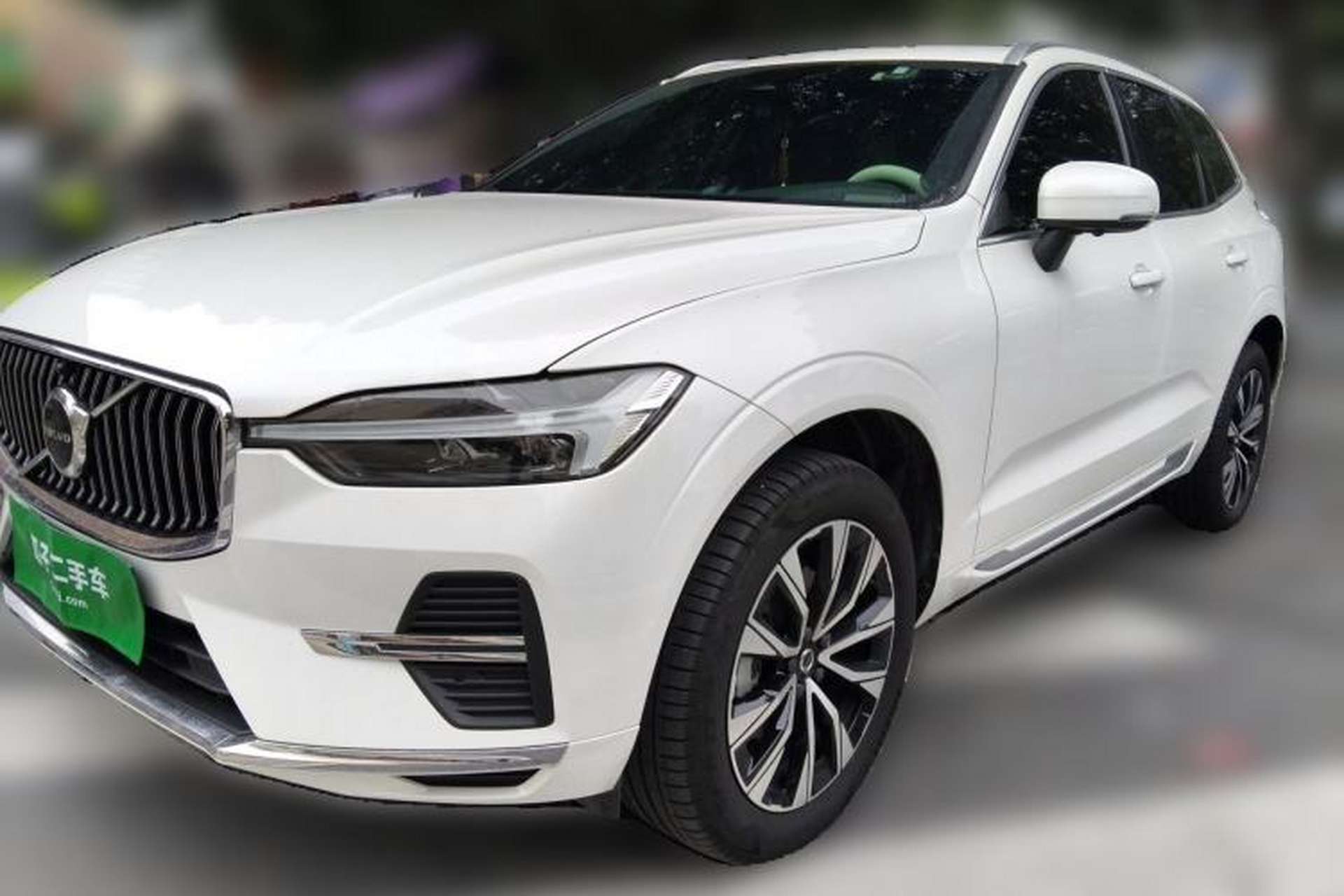 Used Volvo XC60 2025 B5 Four-Wheel Drive Smart & Advanced Luxury Edition Front Left 45 Deg