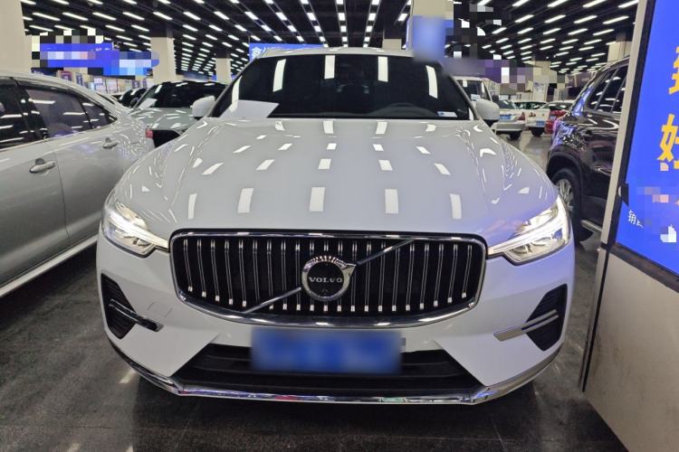 Used Volvo XC60 2025 B5 4x4 Smart Luxury Edition Front