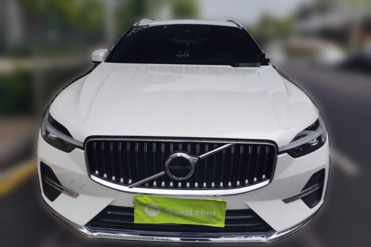 Used Volvo XC60 2025 B5 4x4 Smart Luxury Edition Front