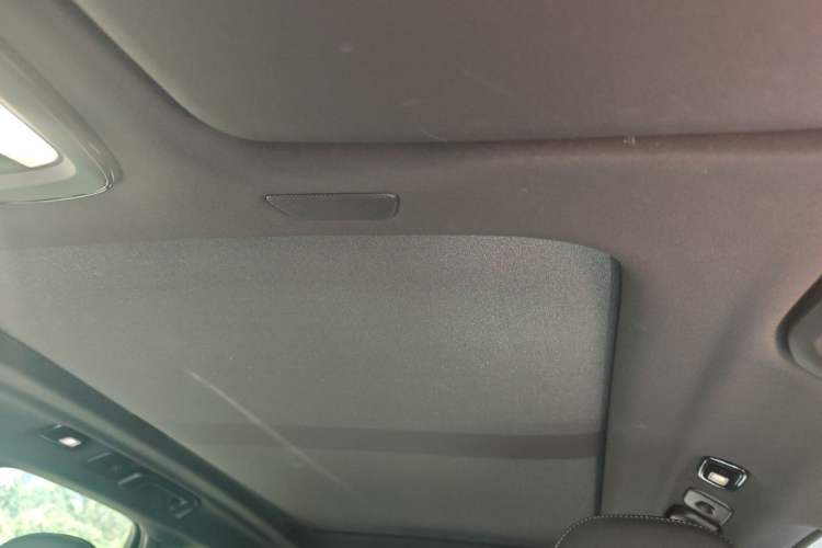 Used Volvo XC60 2025 B5 4x4 Smart & Advanced Sport Edition Headliner
