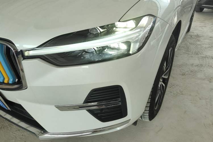 Used Volvo XC60 2025 B5 Four-Wheel Drive Smart & Advanced Luxury Edition Left Front Headlight